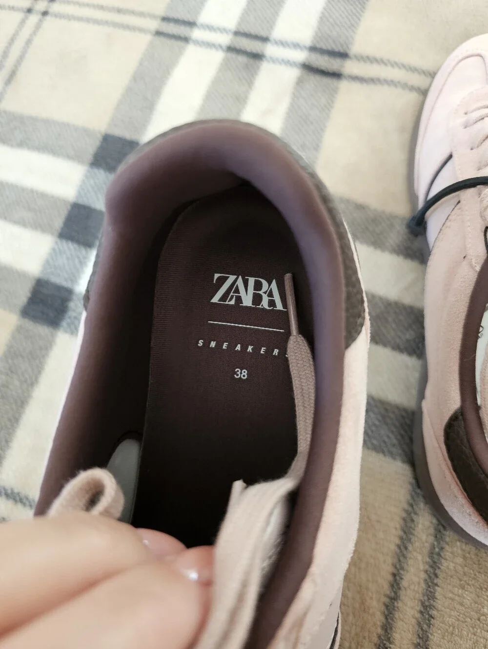 Zara Womens  Blush Pink Suede Low-Top Sneakers